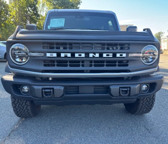 Used 2024 Ford Bronco Black Diamond AWD/4WD image 2