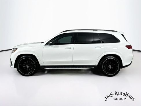 Used 2025 Mercedes-Benz GLS 450 4MATIC w/ AMG Line Exterior image 4