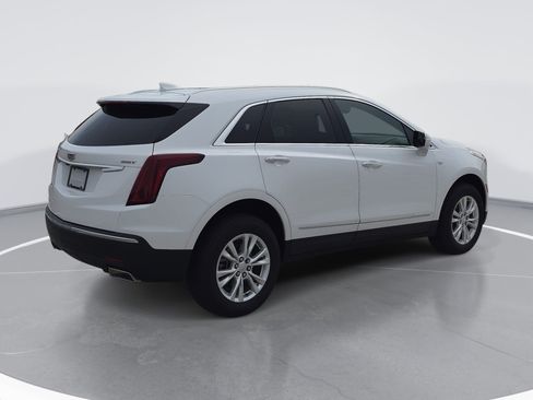Used 2023 Cadillac XT5 Luxury AWD/4WD image 3