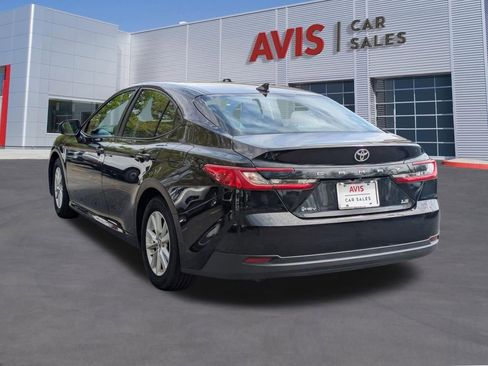 Used 2025 Toyota Camry LE FWD image 9