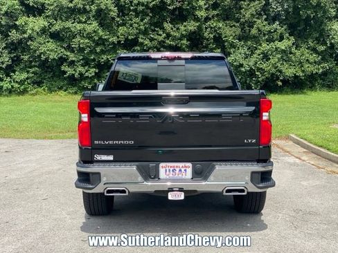 Used 2025 Chevrolet Silverado 1500 LTZ w/ Technology Package AWD/4WD image 6
