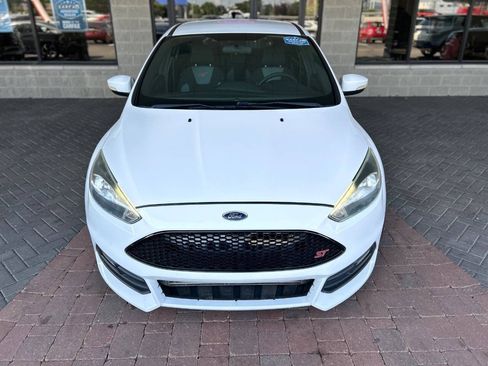 Used 2017 Ford Focus ST FWD image 30