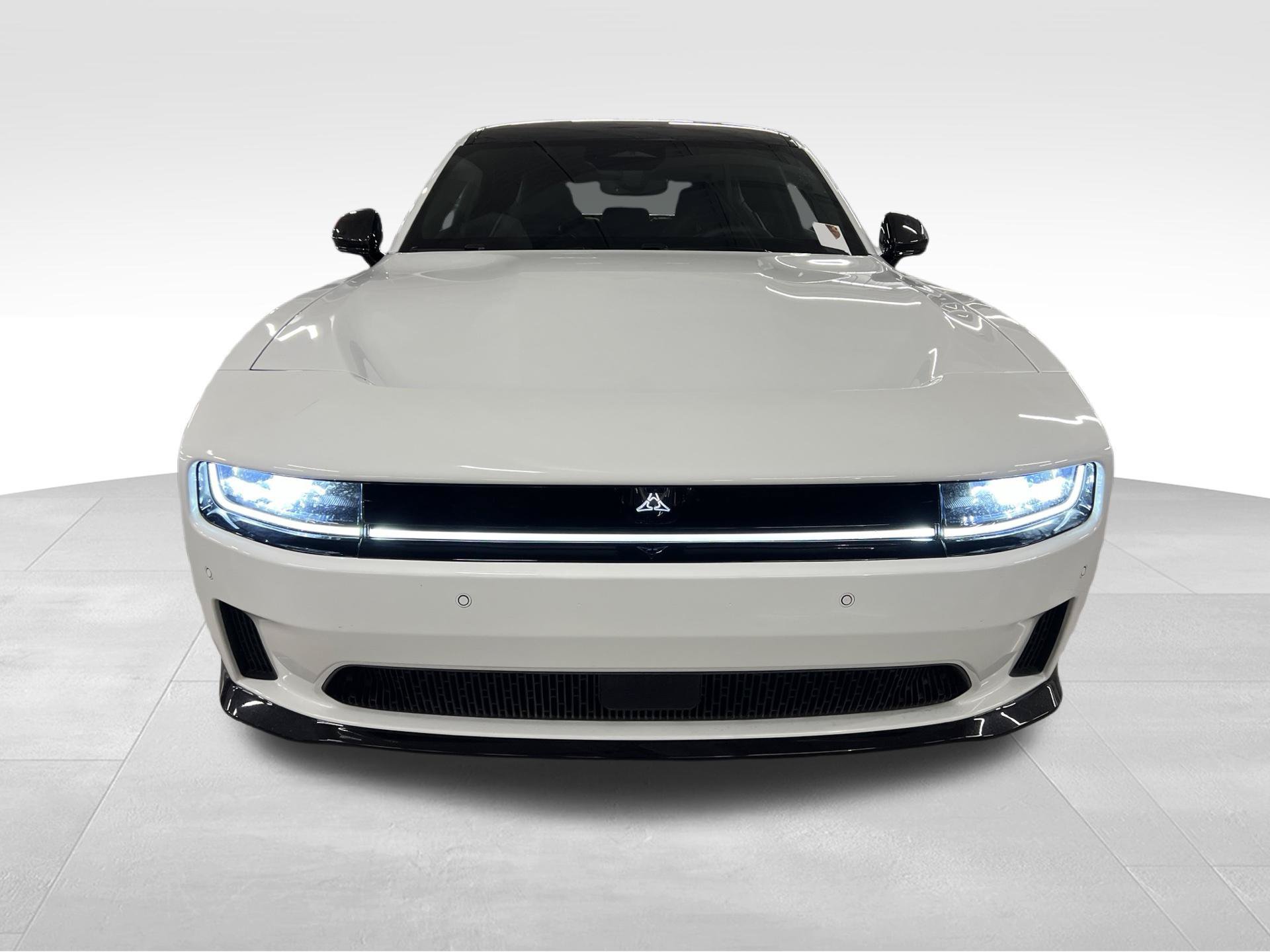 Used 2024 Dodge Charger Daytona Scat Pack w/ Plus Group AWD/4WD image 2
