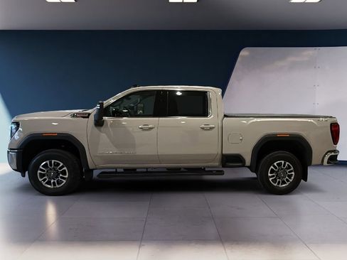 Used 2026 GMC Sierra 3500 SLE w/ SLE Value Package image 4