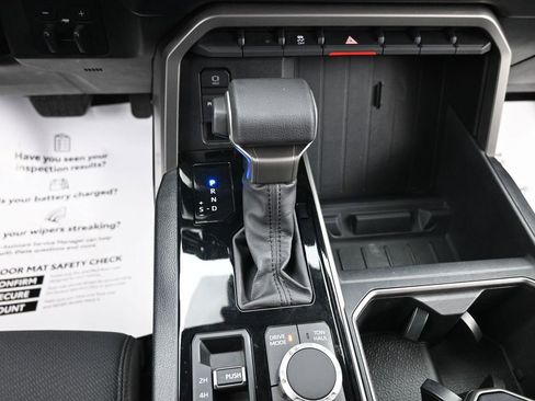 Used 2023 Toyota Tundra SR5 w/ SR5 Convenience Package AWD/4WD image 22