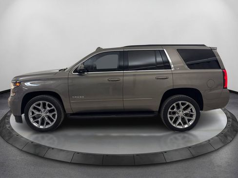 Used 2019 Chevrolet Tahoe LT w/ Luxury Package RWD image 8