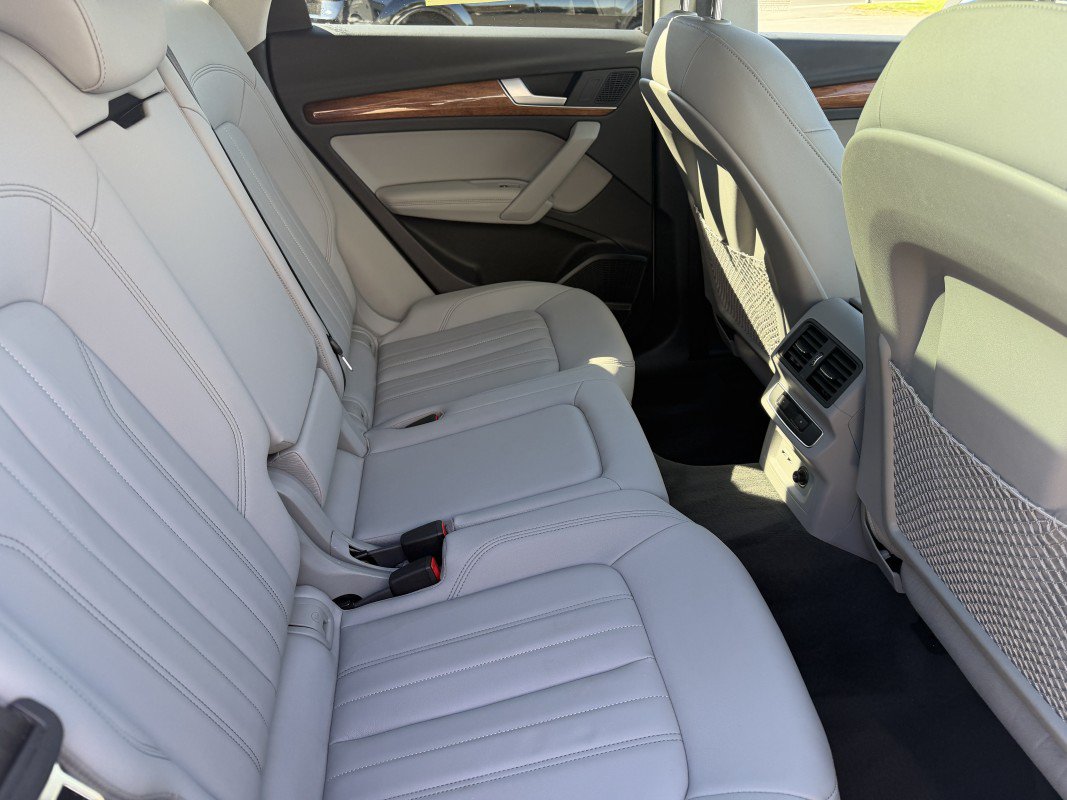 Used 2022 Audi Q5 2.0T Premium Plus AWD/4WD image 24