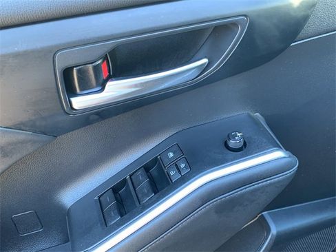 Used 2022 Toyota Highlander XSE image 17