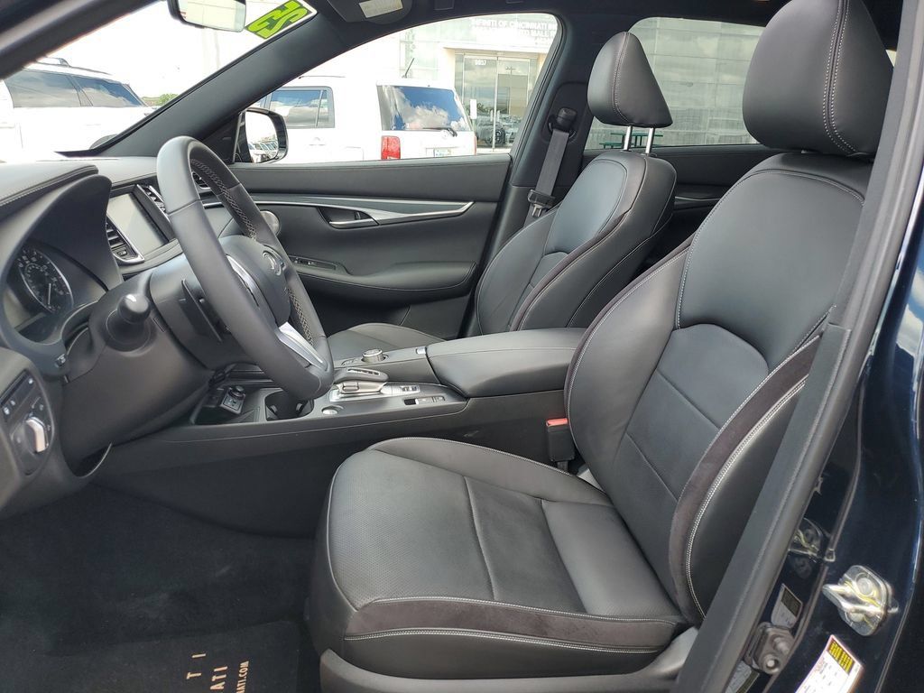 Used 2025 INFINITI QX50 Sport w/ Cargo Package AWD/4WD image 25