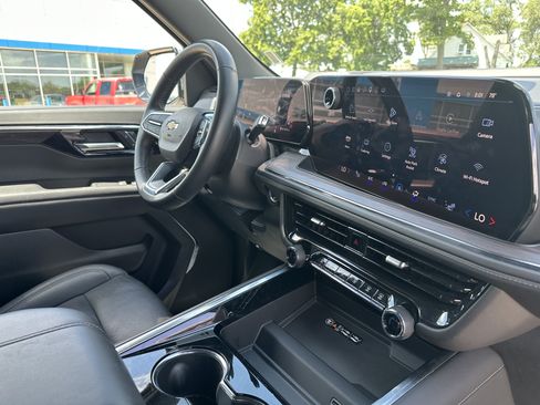 Certified 2025 Chevrolet Tahoe LT AWD/4WD image 37