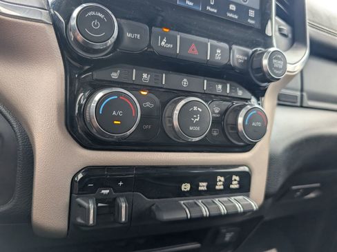 Used 2024 RAM 2500 Laramie w/ Safety Group AWD/4WD image 18