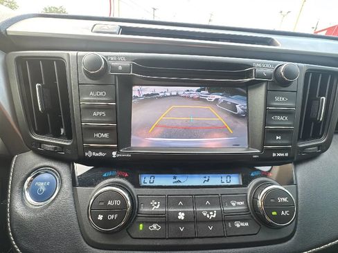 Used 2016 Toyota RAV4 XLE AWD/4WD image 25