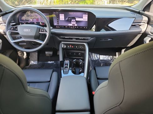New 2026 Audi Q5 Premium Plus AWD/4WD image 12