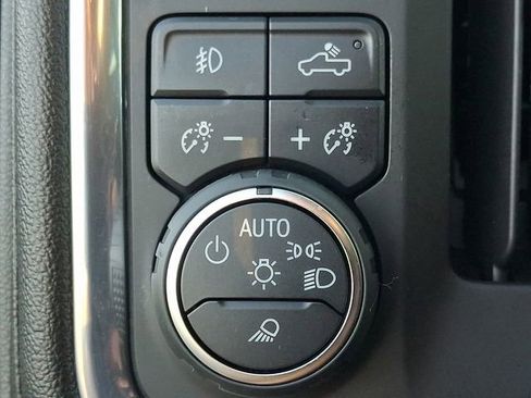 Used 2021 Chevrolet Silverado 2500 LTZ w/ LTZ Plus Package image 24