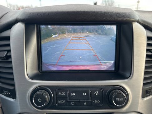 Used 2017 GMC Yukon SLT w/ Open Road Package image 29