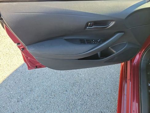 Used 2022 Toyota Corolla LE image 21