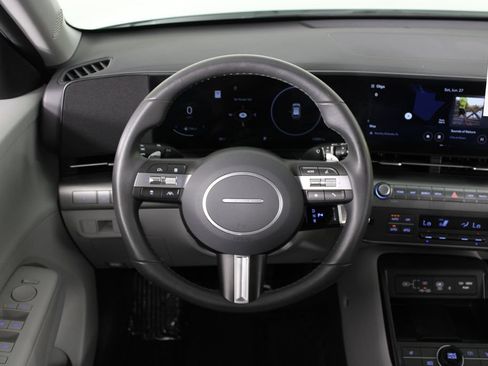 Certified 2024 Hyundai Kona SEL w/ Convenience Package FWD image 10