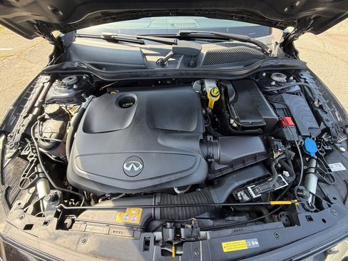 Used 2018 INFINITI QX30 FWD image 24