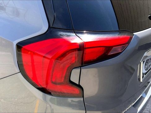 Used 2019 GMC Terrain Denali w/ Comfort Package image 27