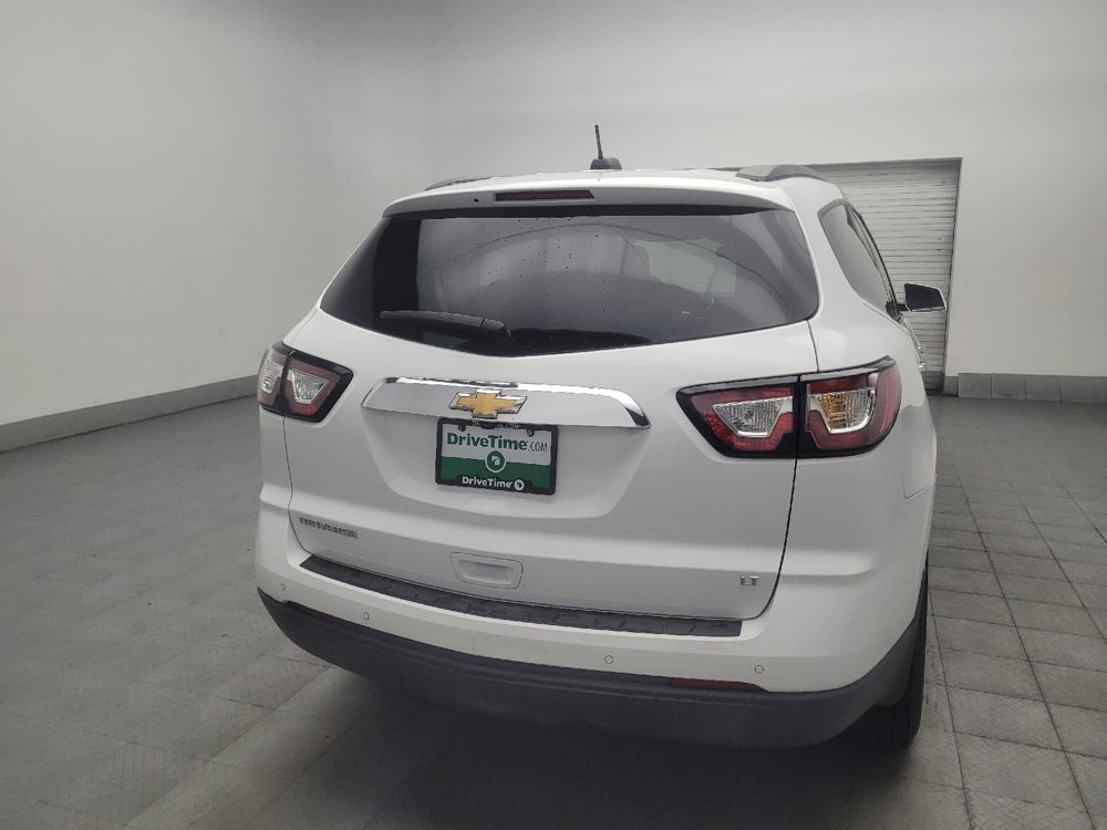 Used 2017 Chevrolet Traverse LT FWD image 7