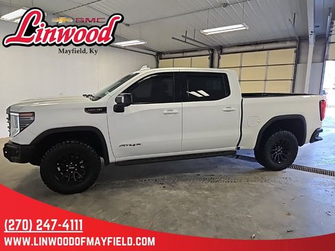 Used 2023 GMC Sierra 1500 AT4X image 5