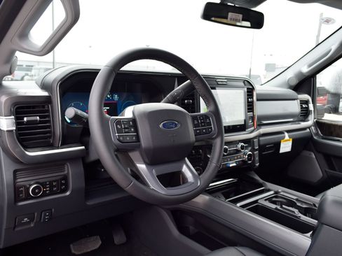 New 2026 Ford F250 Lariat w/ Lariat Premium Package AWD/4WD image 17