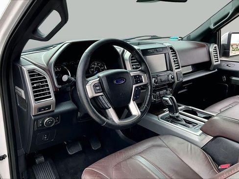 Used 2015 Ford F150 Platinum w/ Equipment Group 701A Luxury RWD image 18