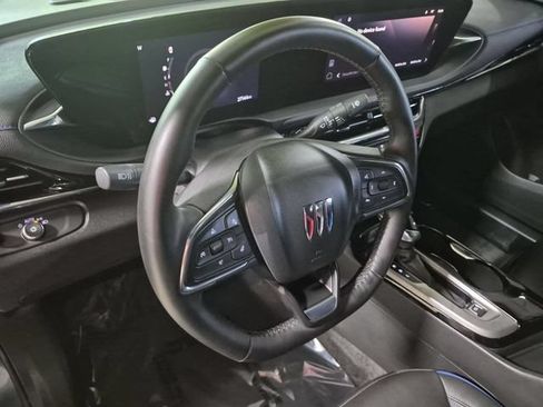 Certified 2024 Buick Envista Sport Touring w/ Convenience I Package FWD image 18