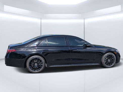Used 2023 Mercedes-Benz S 500 4MATIC image 5