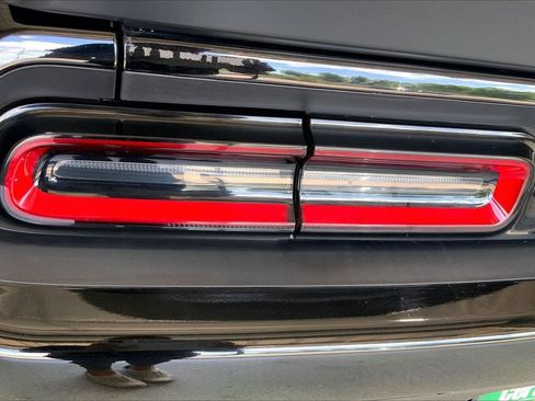 Used 2023 Dodge Challenger SXT RWD image 28