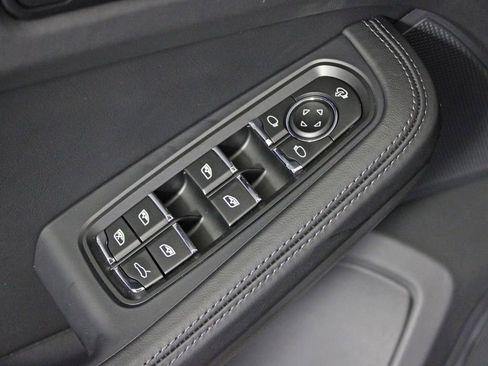 Certified 2026 Porsche Macan GTS AWD/4WD image 16