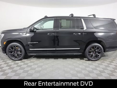 Used 2021 GMC Yukon XL SLT w/ SLT Premium Package image 7