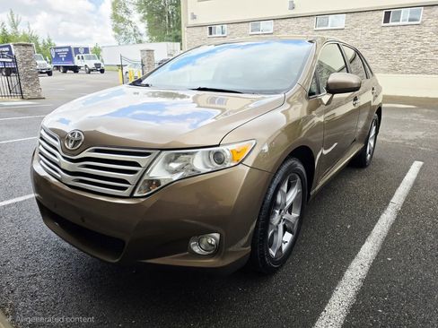 Used 2009 Toyota Venza FWD image 1