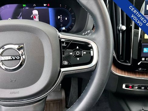 Used 2023 Volvo XC60 B5 Ultimate w/ Protection Package Premier image 27