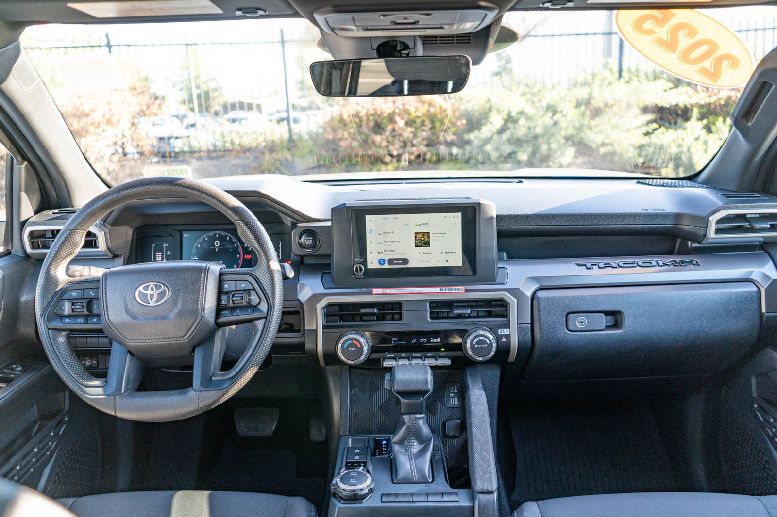 Certified 2025 Toyota Tacoma SR5 AWD/4WD image 17