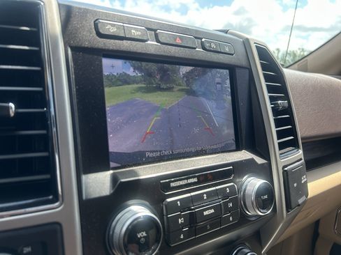 Certified 2020 Ford F150 Lariat w/ Equipment Group 502A Luxury AWD/4WD image 26