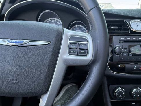 Used 2012 Chrysler 200 Touring FWD image 33