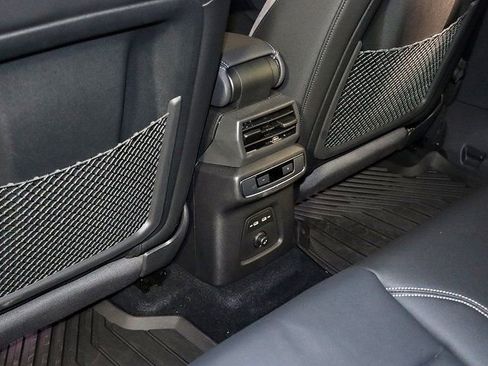 Used 2024 Audi Q4 e-tron Premium Plus w/ Premium Plus image 28