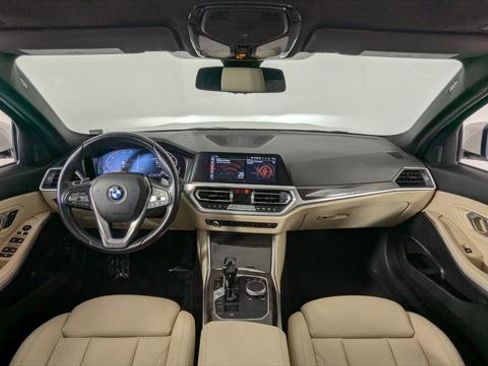 Used 2020 BMW 330i Sedan w/ Convenience Package image 27