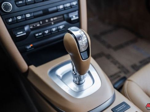 Used 2011 Porsche Cayman image 10