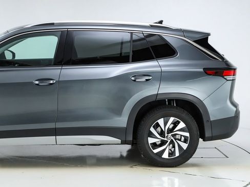 New 2026 Volkswagen Tiguan S image 4