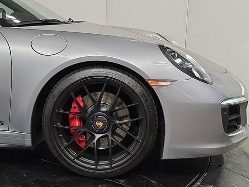 Used 2019 Porsche 911 Carrera GTS RWD image 11