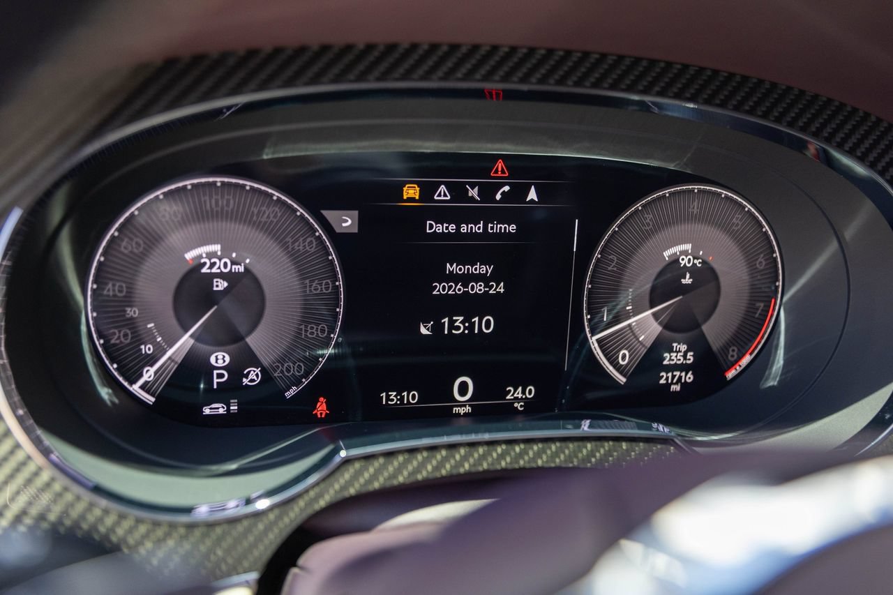 Certified 2023 Bentley Bentayga AWD/4WD image 29