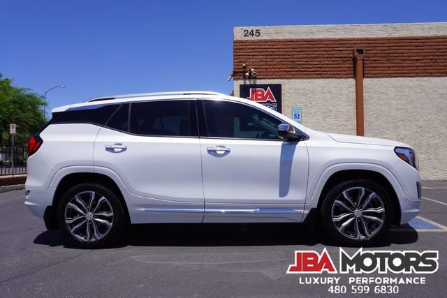 Used 2020 GMC Terrain Denali w/ Denali Premium Package FWD image 12