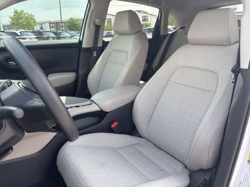 Used 2026 Honda HR-V LX image 23