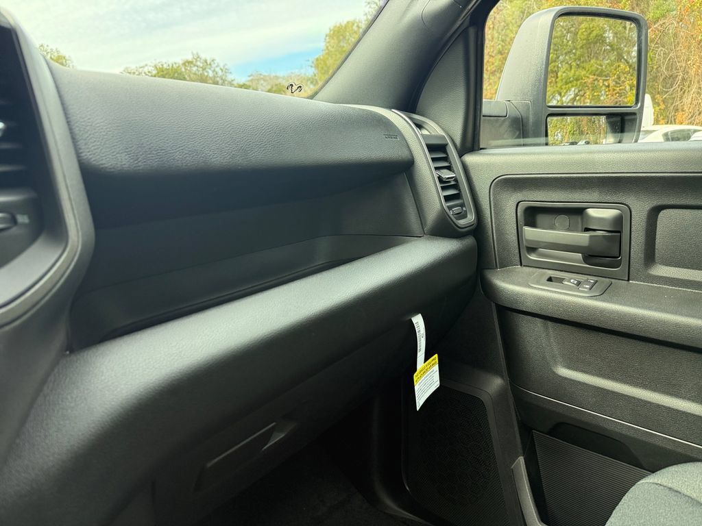 New 2026 RAM 2500 Tradesman AWD/4WD image 24