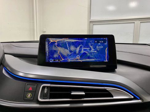 Used 2016 BMW i8 AWD/4WD image 28