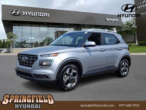 Certified 2025 Hyundai Venue SEL FWD image 1