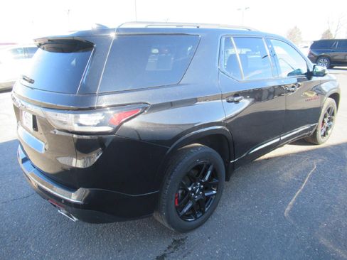 Used 2020 Chevrolet Traverse Premier w/ Redline Edition image 5