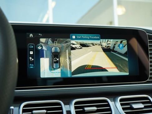 New 2026 Mercedes-Benz GLS 450 4MATIC image 21